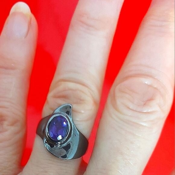 Natural   Not Enhanced Amethyst Ring 925 Sterling Silver Size 8 - Picture 1 of 8